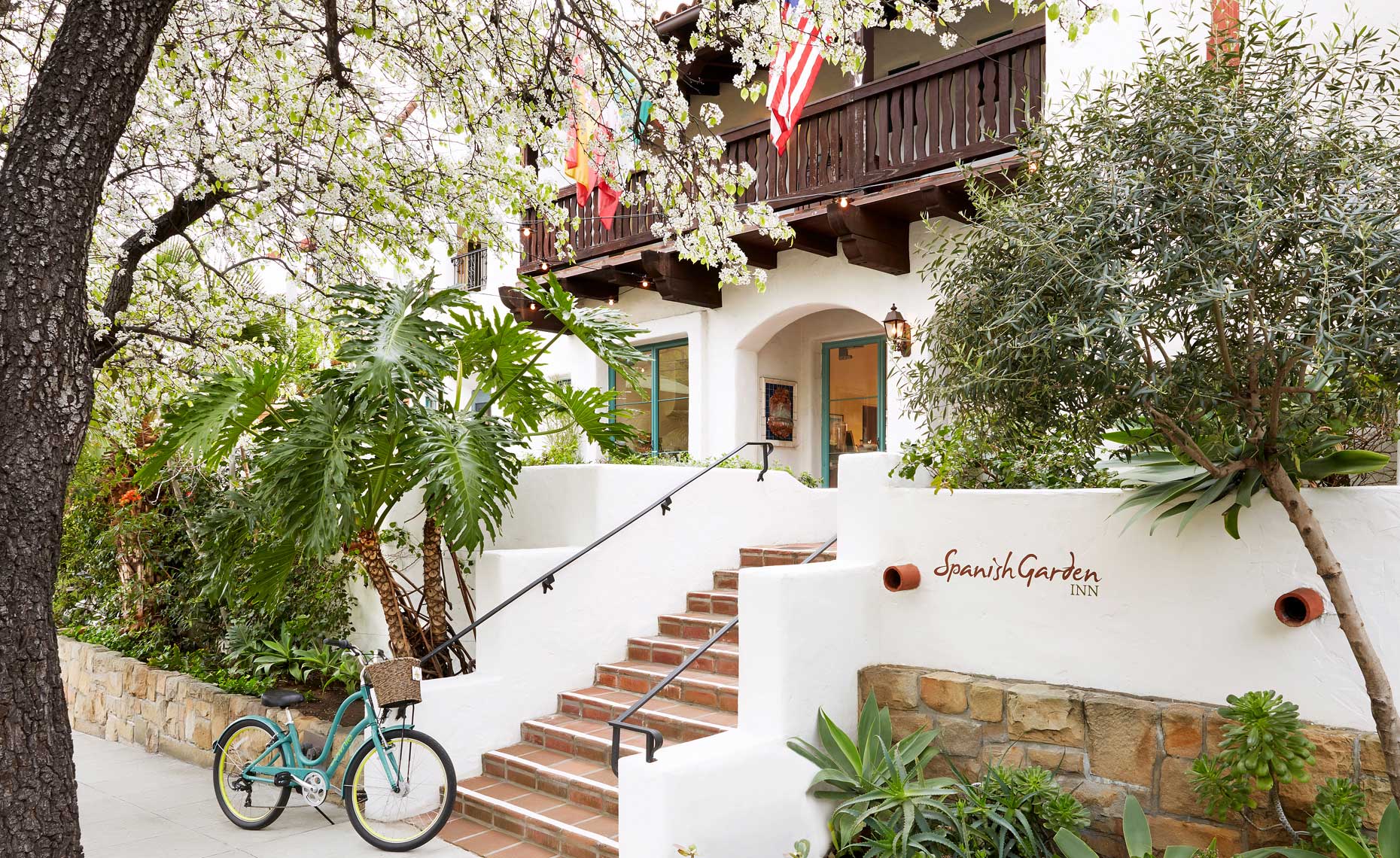 Spanish_Garden_Inn_Santa_Barbara_Ext